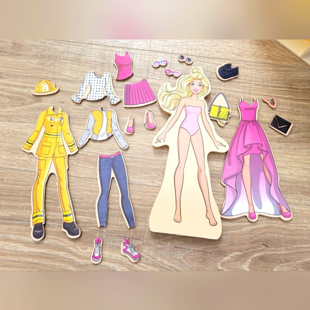 Barbie Blonde My First magnetic wooden dress up